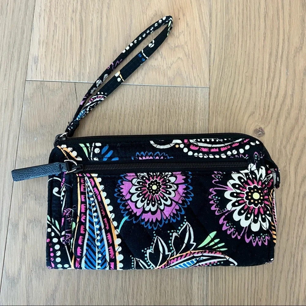 Vera Bradley zip wallet wristlet bandana swirl black floral paisley cute - Picture 2 of 8